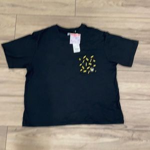 Manga XL Woman’s Uniqlo Tee with Pocket